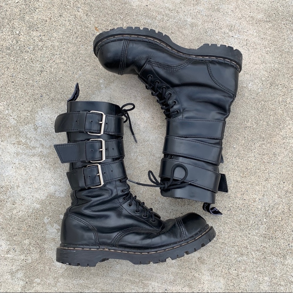 ‼️SOLD‼️GRIPFAST STOMPER BOOTS!